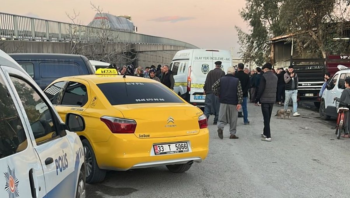Sokak ortasında silahlı saldırıya uğrayan kişi öldü Sokak ortasında silahlı saldırıya uğrayan kişi öldü
