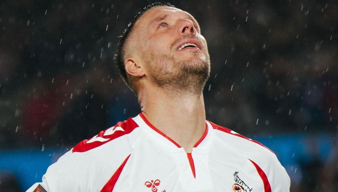 Podolski'den gözyaşlarıyla veda