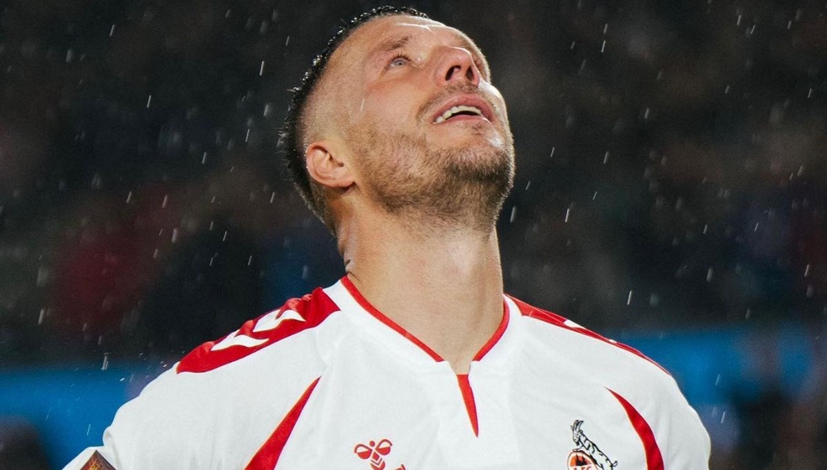 Podolski'den gözyaşlarıyla veda