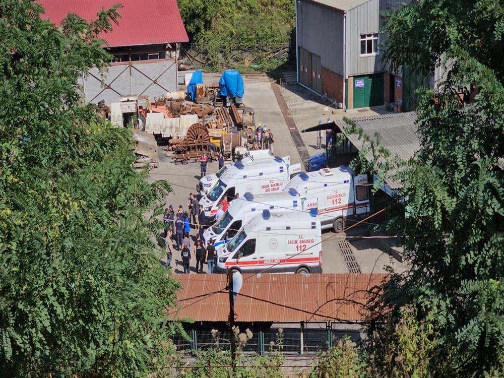 Zonguldak'ta maden ocağında göçük: İki işçi mahsur kaldı - 3