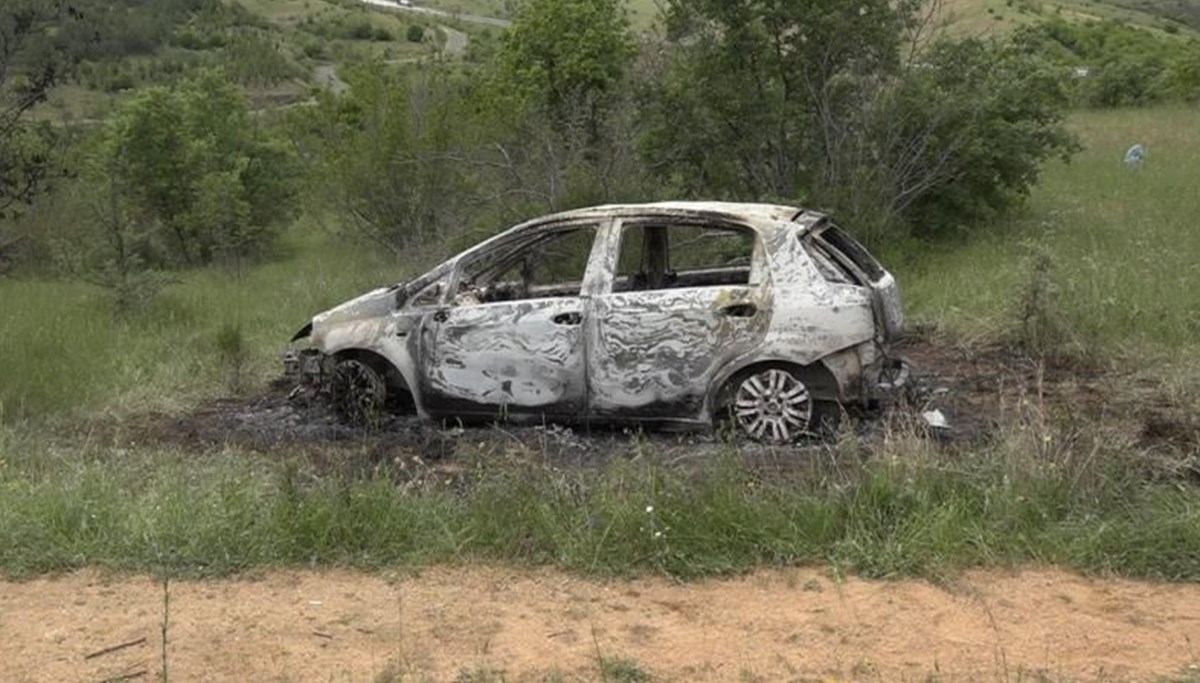 Evini ve aracını yakıp bir kadını öldürdü