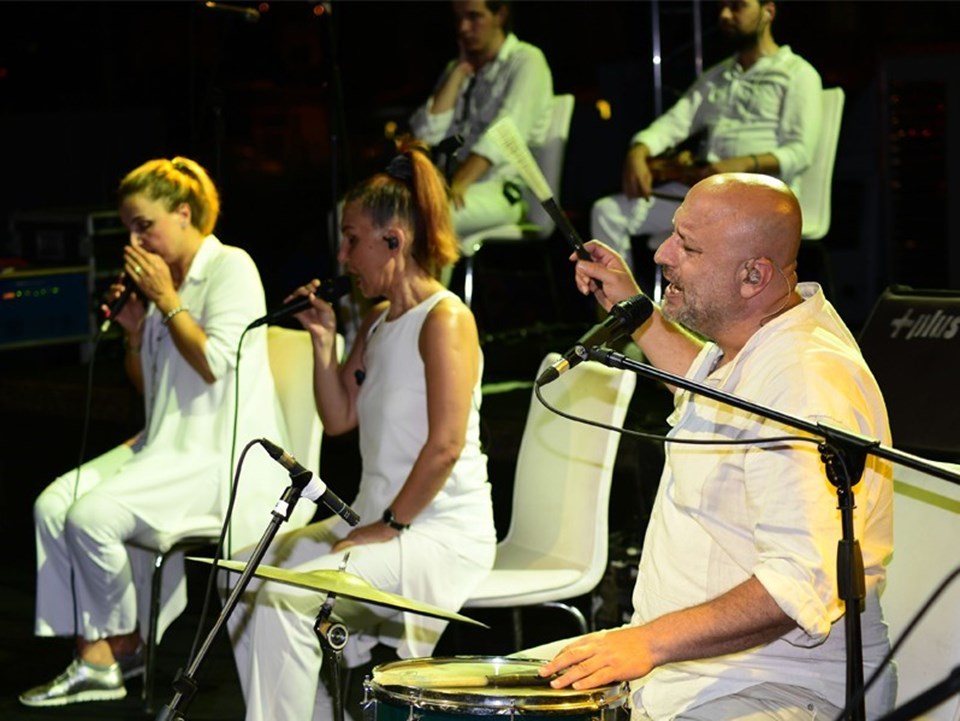 Kardeş Türküler, festivalin dikkat çeken grupları arasında.