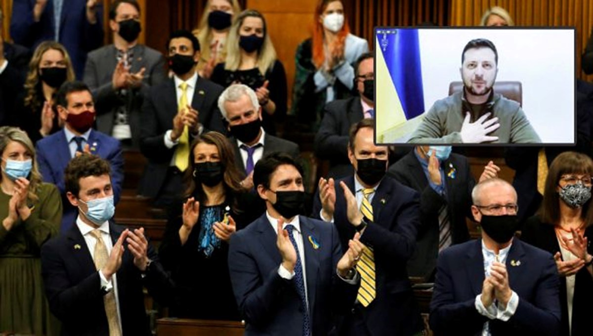 Zelenski Kanada Parlamentosu'nda dakikalarca ayakta alkışlandı
