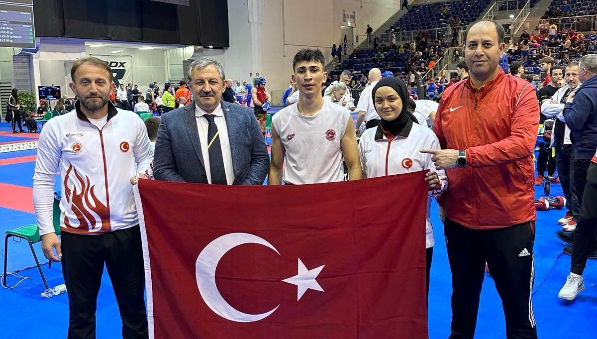 Milli kick boksçular İtalya'da 14 madalya kazandı Milli kick boksçular İtalya'da 14 madalya kazandı
