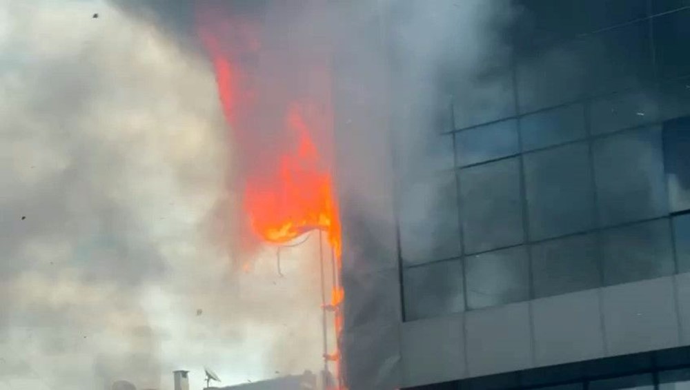 İstanbul'da özel okulda korkutan yangın - 2