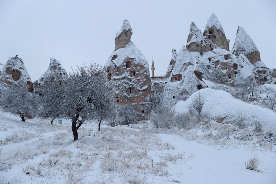 Kapadokya'nın manzarasına kar güzelliği eklendi - 2