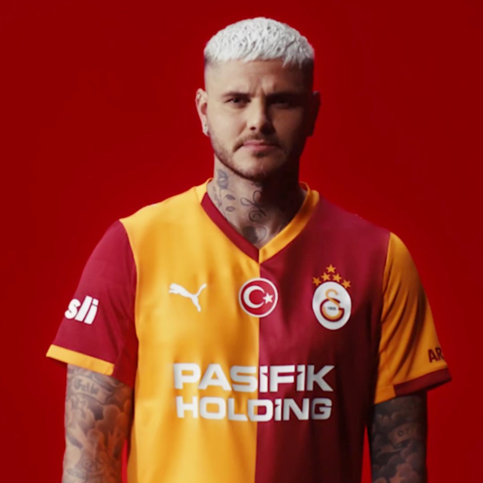 Galatasaray'ın yeni sezon formalarında taraftarı heyecanlandıran Osimhen ayrıntısı - 1