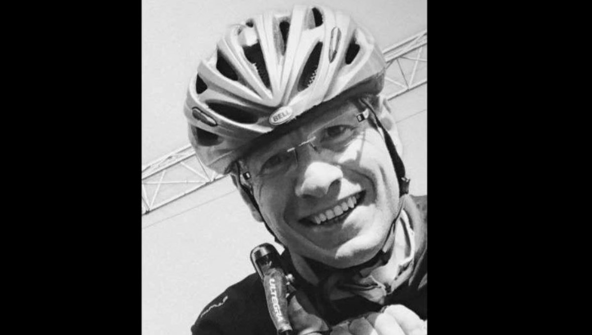 Triatlon sporcusu Berkan Kobal bisiklet kazasında hayatını kaybetti