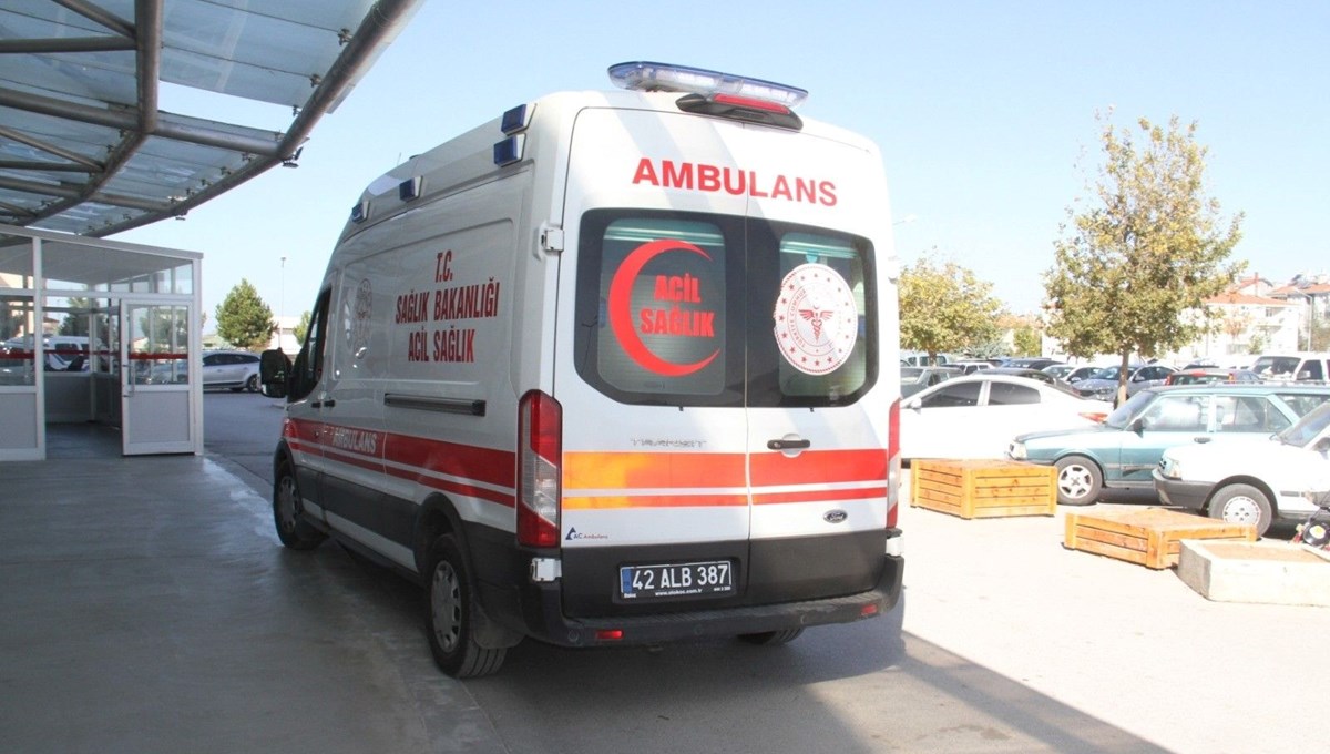 Konya'da tur otobüsünün çarptığı yaya hayatını kaybetti Konya'da tur otobüsünün çarptığı yaya hayatını kaybetti