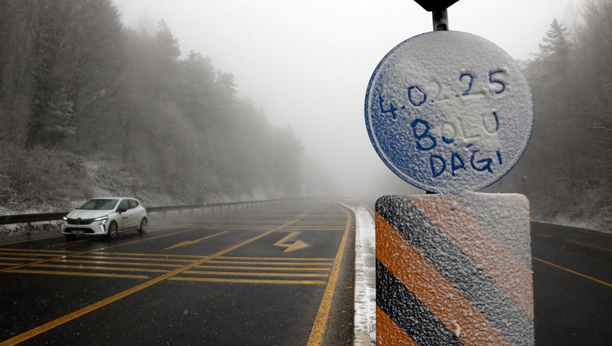 Bolu Dağı'nda kar yağışı