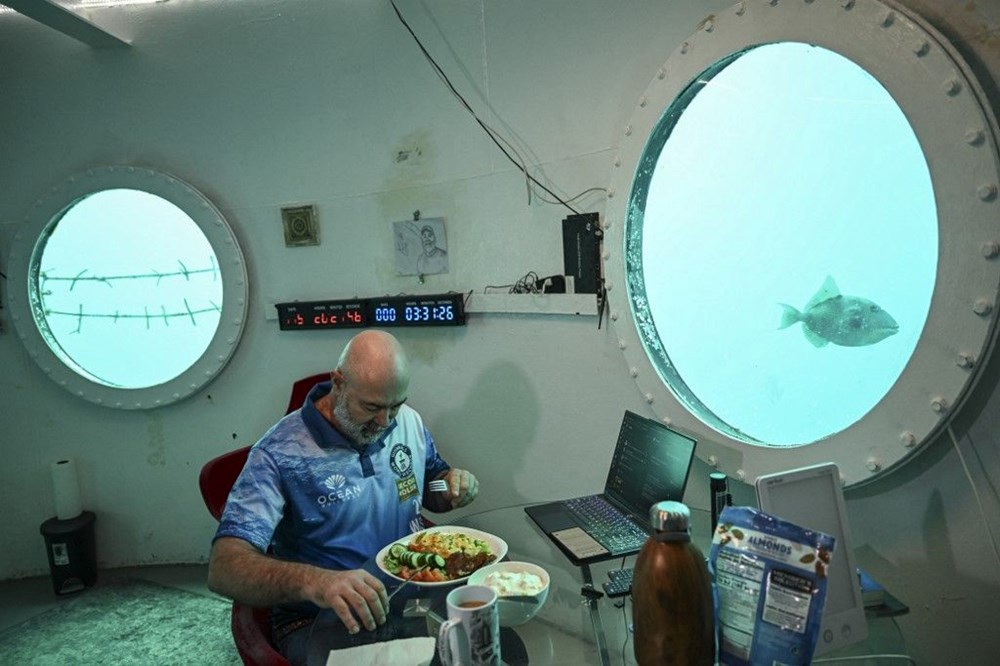 Su altında 120 gün yaşadı: Denizin altındaki evinde dünya rekoru kırdı! - 3