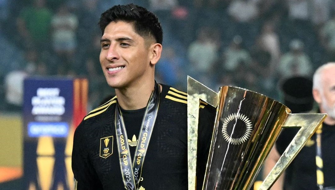 Fenerbahçe'den bir transfer hamlesi daha: Gündemdeki isim Edson Alvarez (Edson Alvarez kimdir?)