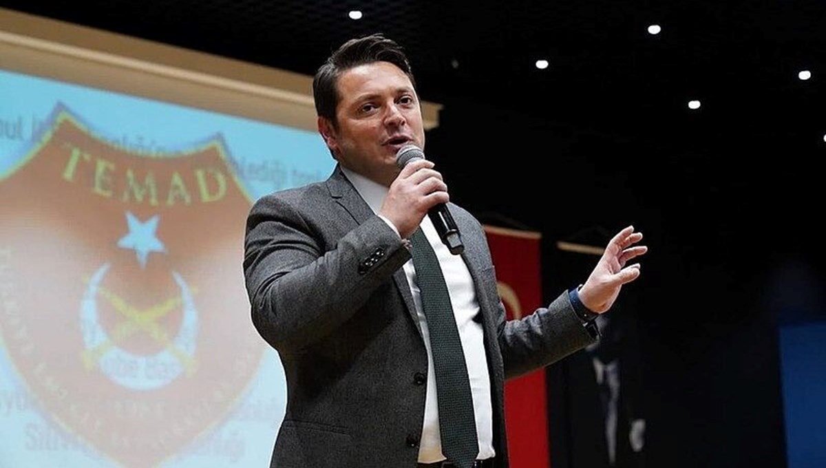 CHP Yüksek Disiplin Kurulu başkanlığına Turan Taşkın Özer seçildi CHP Yüksek Disiplin Kurulu başkanlığına Turan Taşkın Özer seçildi