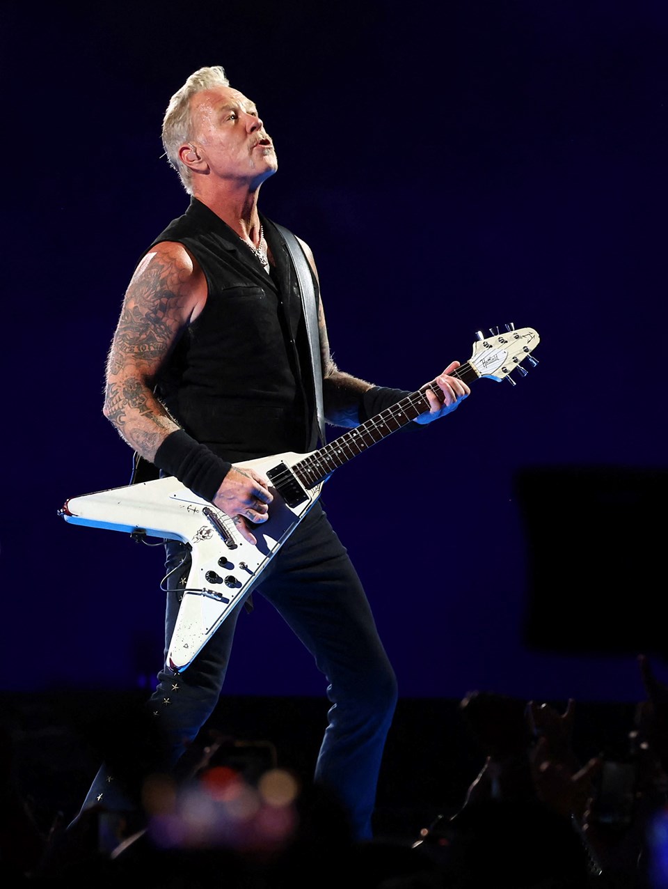 Metallica yıldızı James Hetfield arkadaşının küllerinden dövme yaptırdı - 1