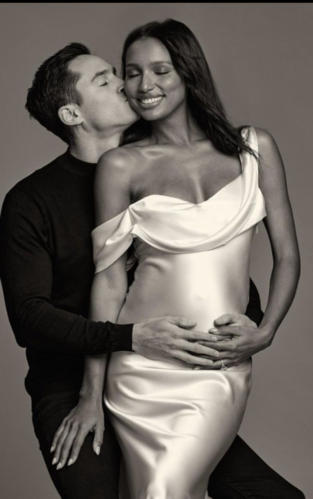 Victoria's Secret modeli Jasmine Tookes anne oluyor - 2