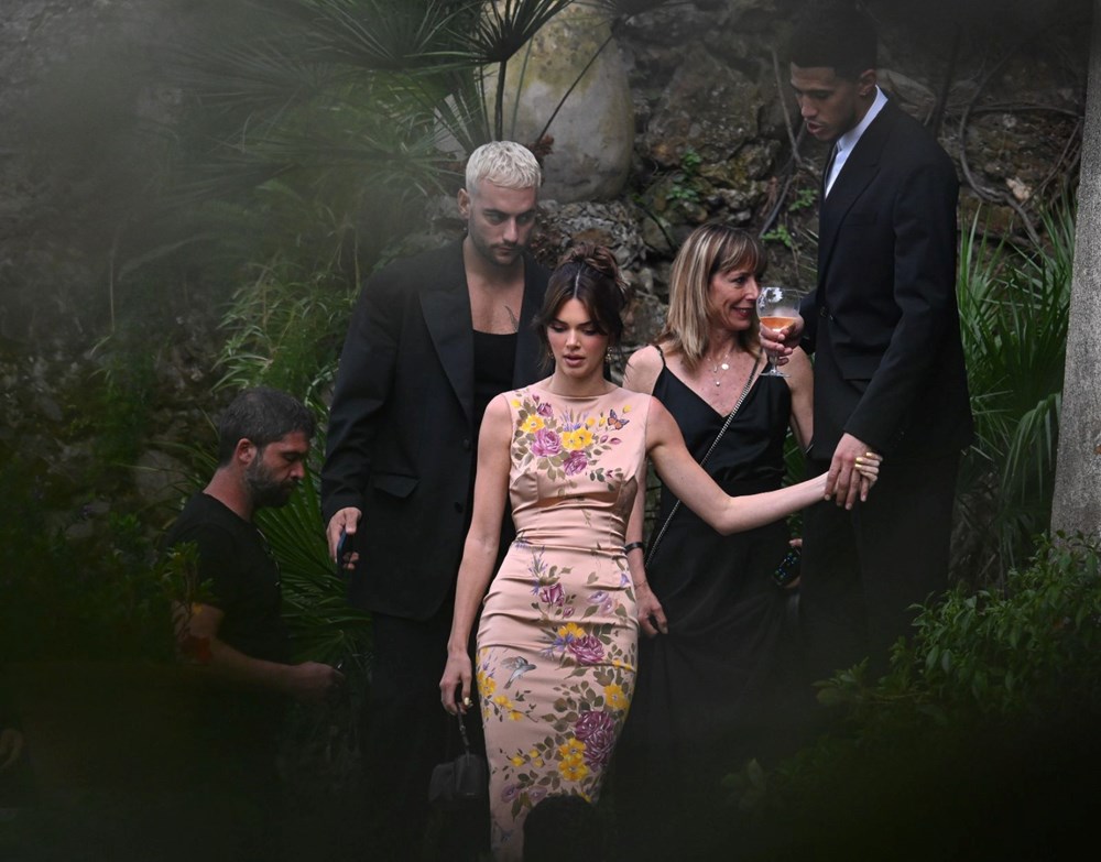 Kourtney Kardashian ve Travis Barker'ın İtalyan düğününden yansıyanlar - 8