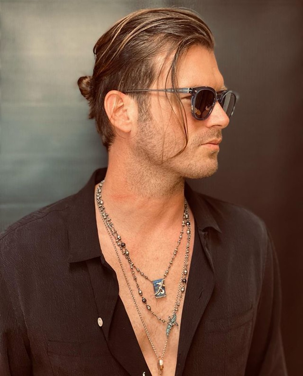 Kıvanç Tatlıtuğ yeni imajıyla Brad Pitt'e benzetildi - 1