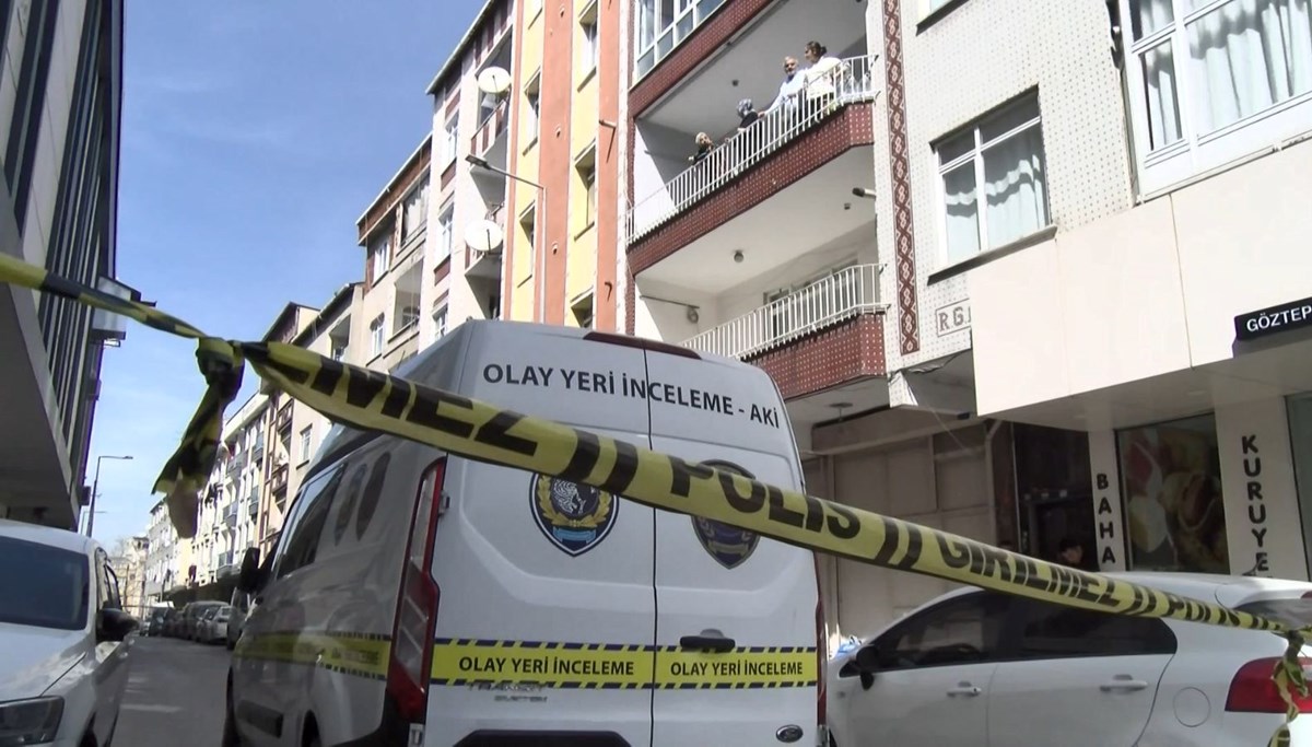 İstanbul’da kadın cinayeti: Hemşire Sibel eski sevgilisi tarafından öldürüldü İstanbul’da kadın cinayeti: Hemşire Sibel eski sevgilisi tarafından öldürüldü