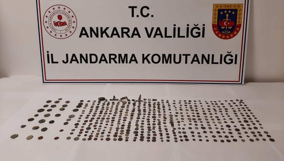 Ankara'da tarihi eser operasyonu: 2 gözaltı Ankara'da tarihi eser operasyonu: 2 gözaltı