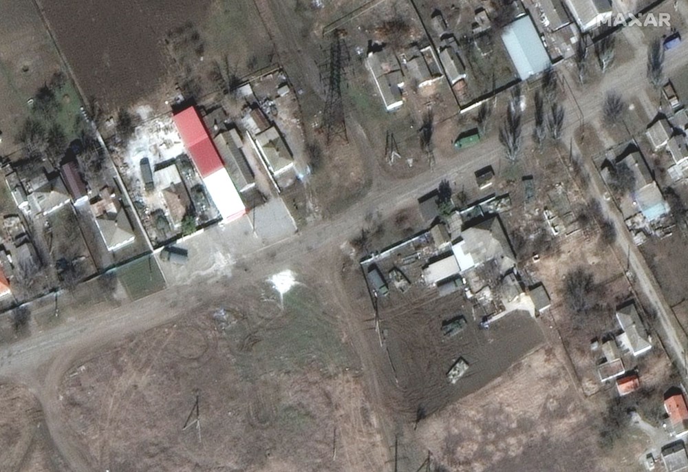 Mariupol'deki yıkım uydudan görüntülendi: Şehirdeki yerleşim yerlerinin neredeyse tamamı harabeye döndü - 5