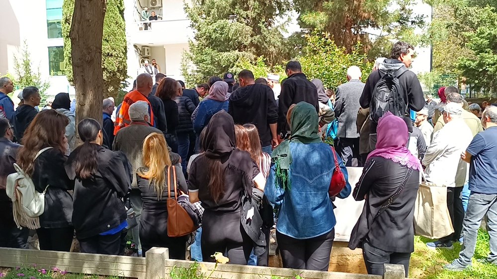 Tarkan'ın annesi son yolculuğuna uğurlandı - 5