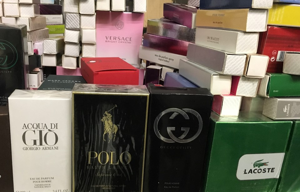 Instagram ve Facebook'ta sahte parfüm bolluğu (14 Şubat etkisi) - 1