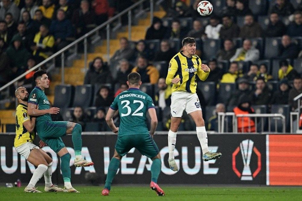 Fenerbahçe'nin Galatasaray'dan aldığı futbolcuya servet: Birinci teklif yapıldı! 76 hvsUp6osDU6URpqVlENybw