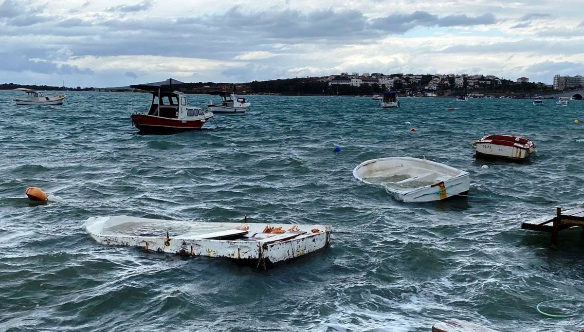 Kuzey Ege'de lodos etkili oldu