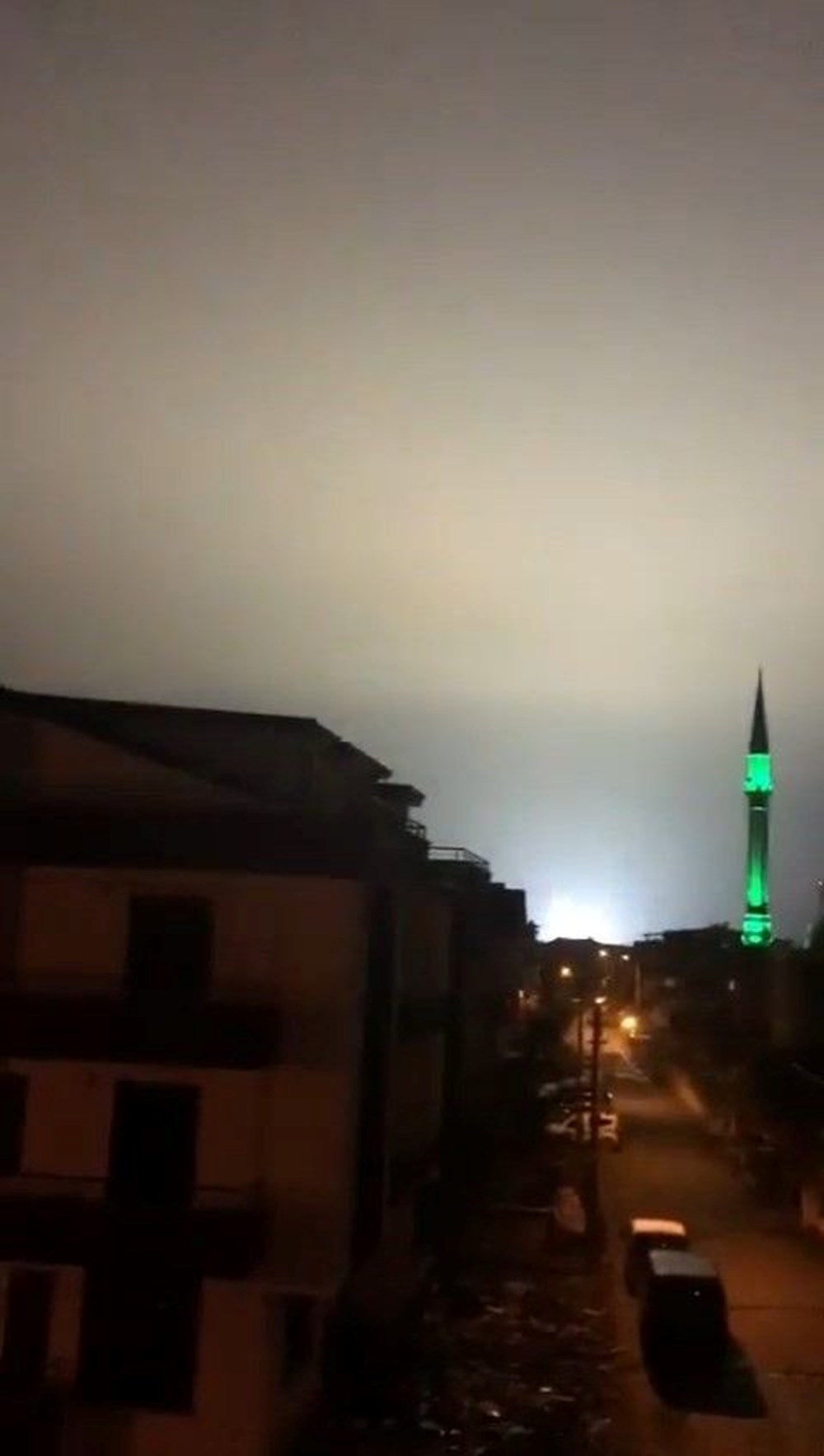 Beyaz ışık yayıldı, elektrikler kesildi - 6