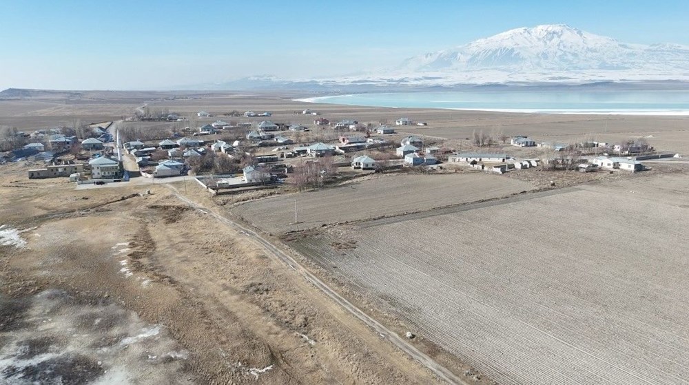 İl merkezine 115 kilometre uzaklıkta: 2 göl arasında muhteşem köy - 3