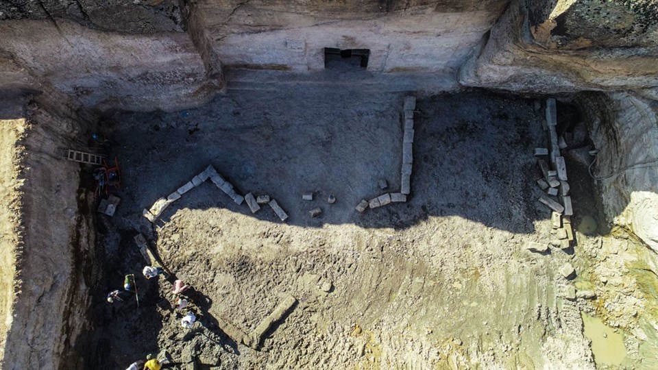 Frigya'daki kurtarma kazısında 'Maltaş Tapınağı' gün yüzüne çıktı - 1
