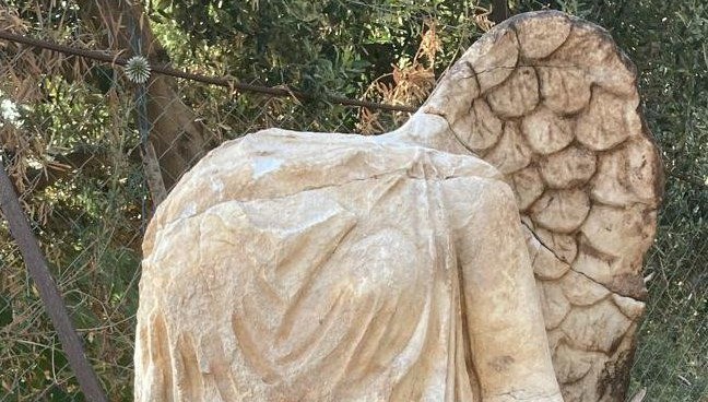 Alanya'da 1800 yıllık Zafer Tanrıçası heykeli bulundu