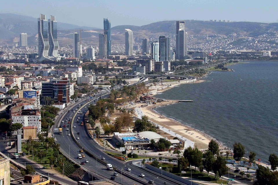 İstanbul depremi, İzmir'i alarma geçirdi: Beş ilçe öne çıkıyor - 2