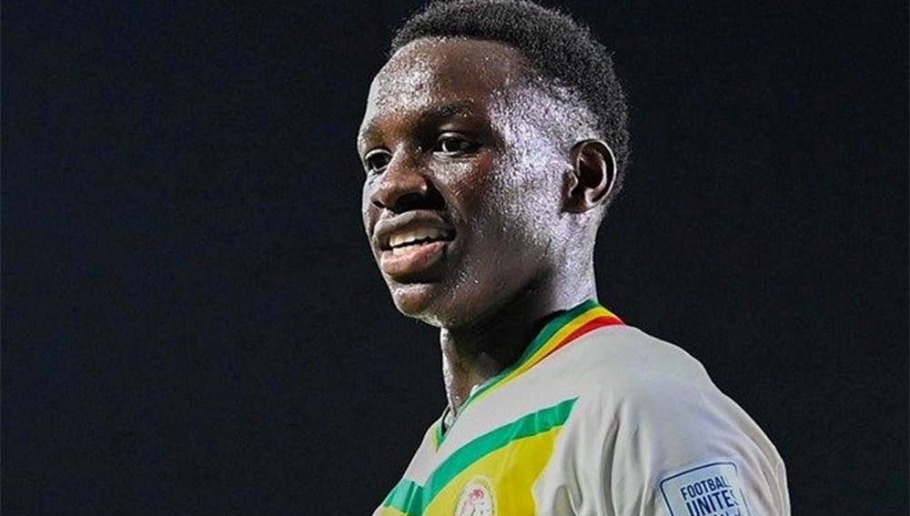 17 yaşındaki Diouf'a 5 yıllık imza