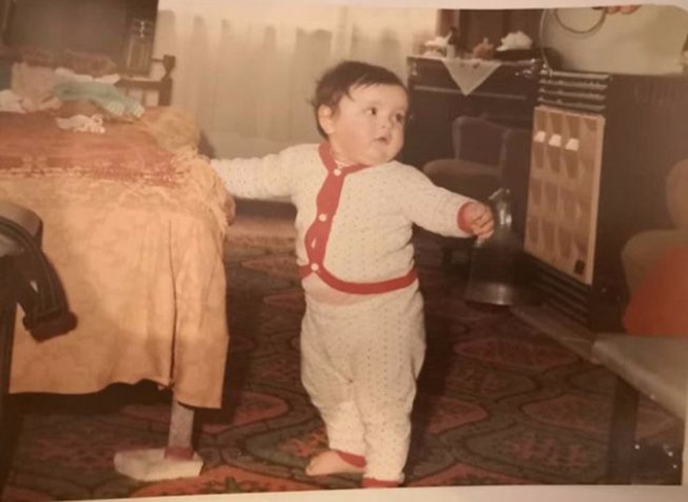 Ünlü isim geçmişe götürdü: "Oyuncu olacağını nasıl anlamadın" (Ünlülerin çocukluk ve gençlik halleri) - 368