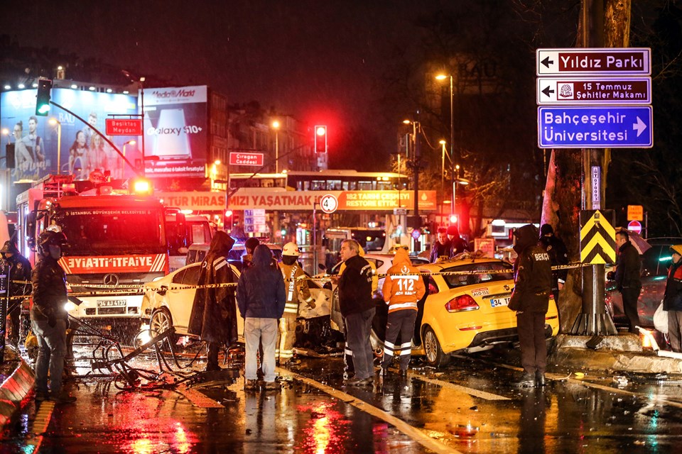 Beşiktaş’ta iki otomobil çarpıştı: 1 ölü, 2 yaralı - 1