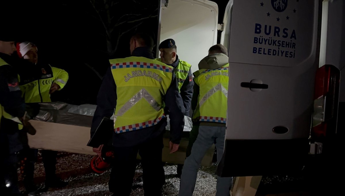 Bursa'da vahşet: Kız arkadaşıyla buluşmaya giden genç, bıçaklanarak yakıldı!