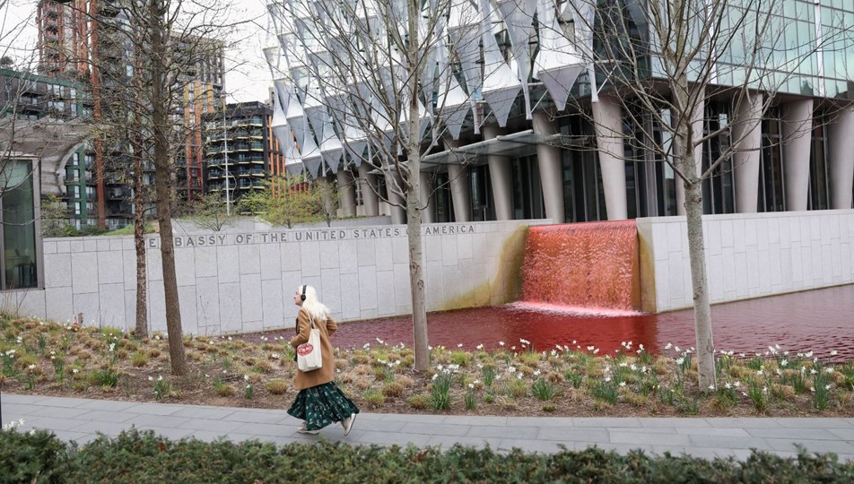 Greenpeace, İngiltere’de ABD’nin İsrail’e silah satışını protesto etti: 6 gözaltı