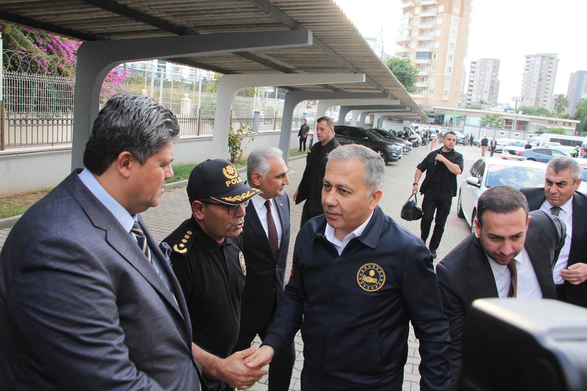 İçişleri Bakanı Ali Yerlikaya, Mersin İl Emniyet Müdürlüğü İçişleri Bakanı Ali Yerlikaya, Mersin İl Emniyet Müdürlüğü