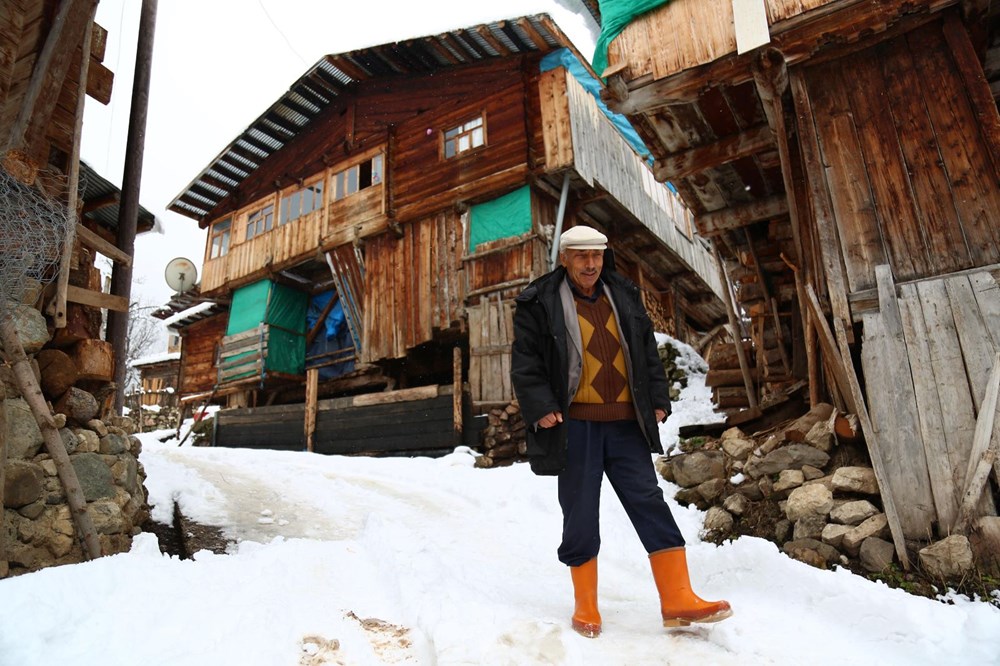 Artvin'deki 2 bin rakımlı Maden Köyü'nde kışı böyle geçiriyorlar - 8