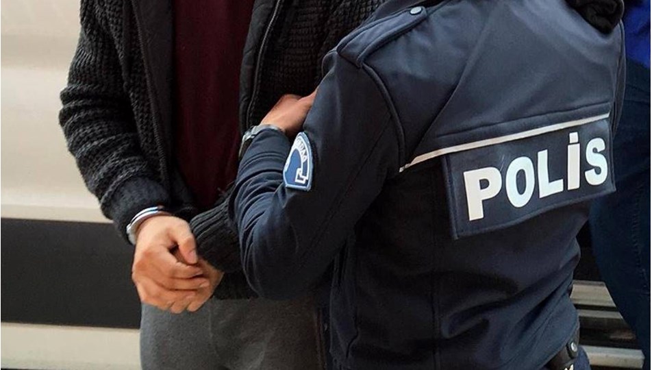 İzmir'de 149 firari yakalandı