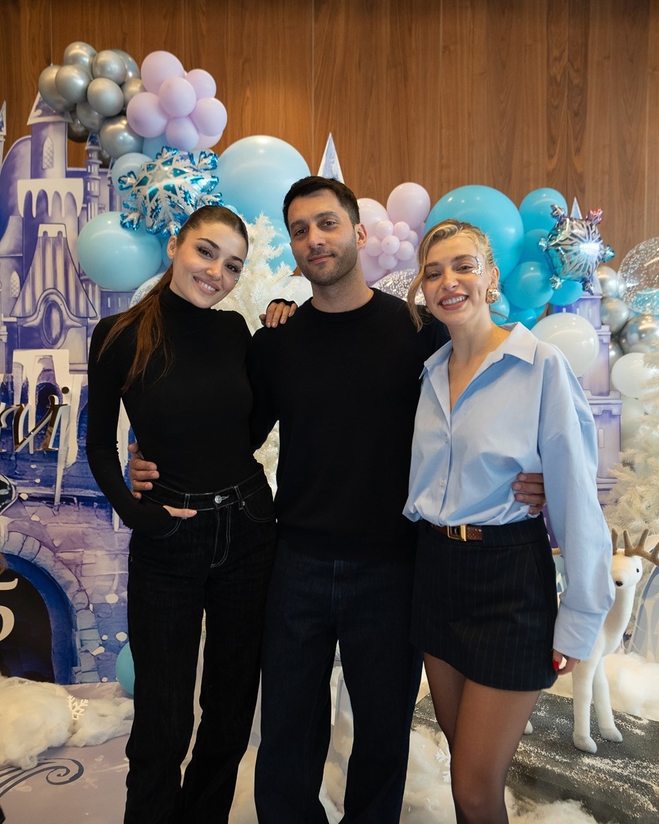 Hande Erçel'in yeğeni operasyon geçirdi - 1