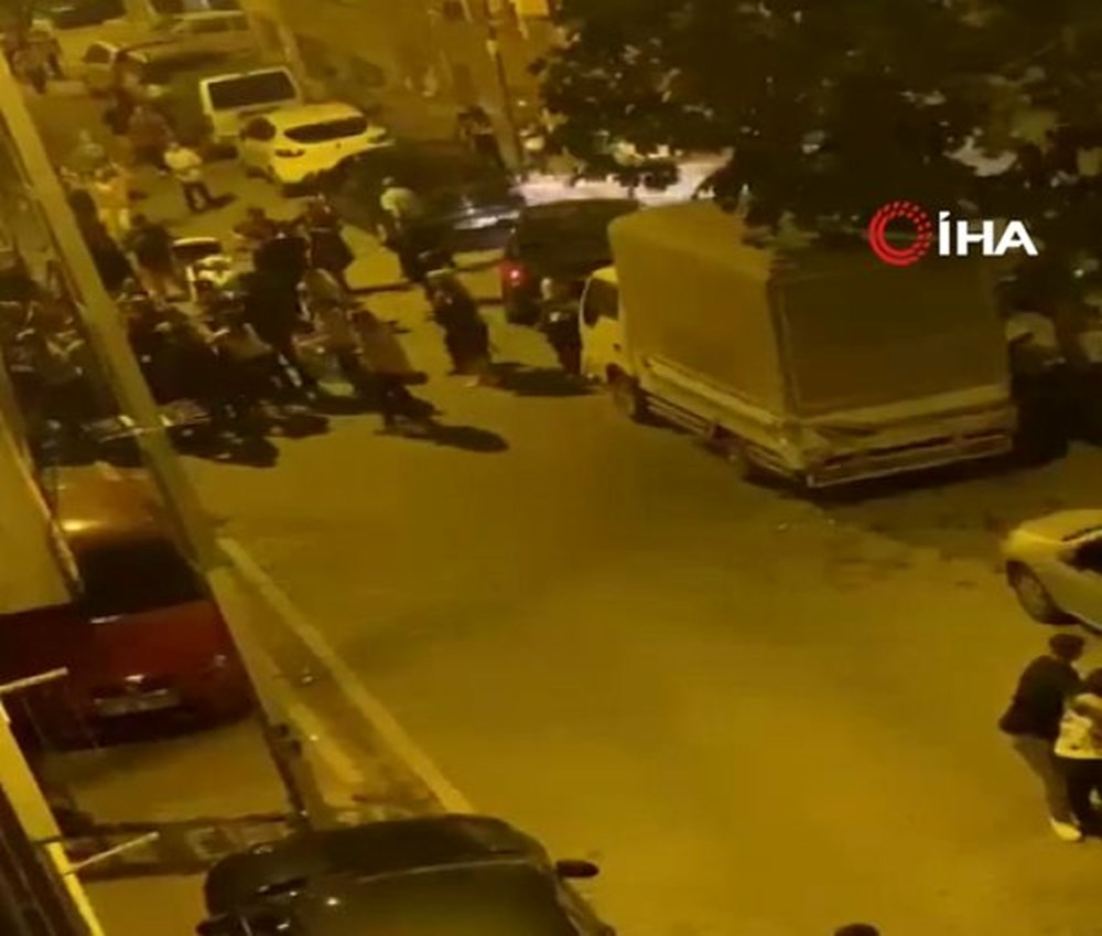 Esenyurt’ta “halay başı” kavgası | Sokakta birbirlerine girdiler - 6