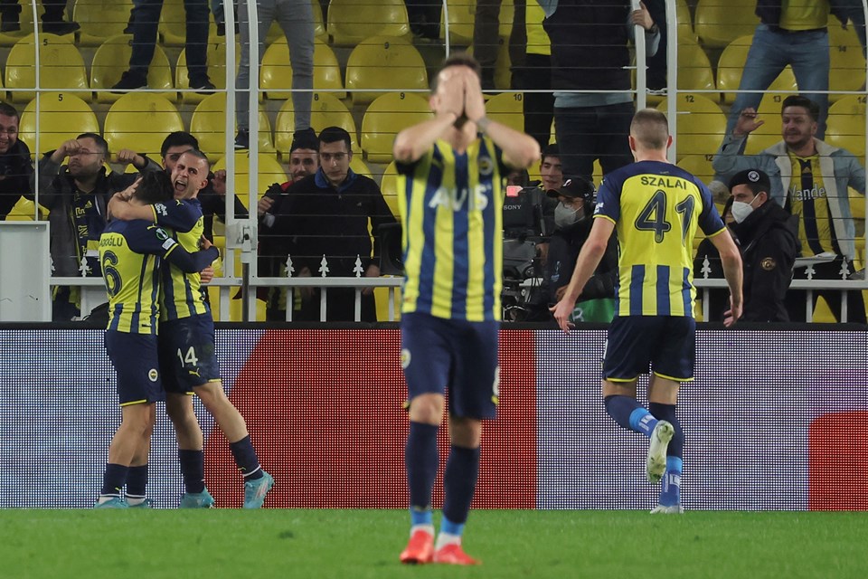 UEFA Avrupa Konferans Ligi: Fenerbahçe turu zora soktu (Fenerbahçe-Slavia Prag maç sonucu) - 2