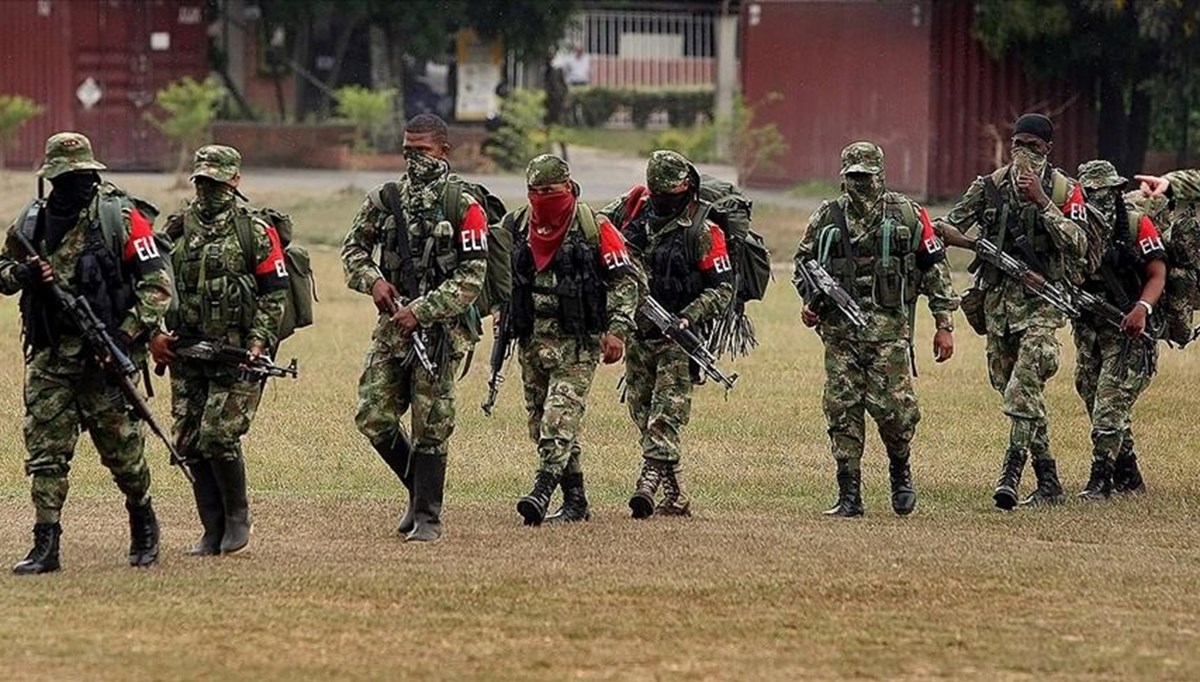 Kolombiya'da eski FARC mensuplarıyla isyancı örgüt ELN çatışması: 16 ölü