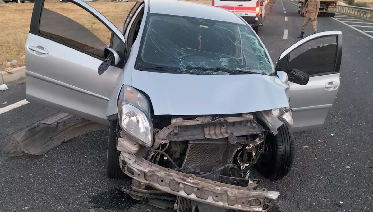 Diyarbakır'da 2 ayrı trafik kazası Diyarbakır'da 2 ayrı trafik kazası