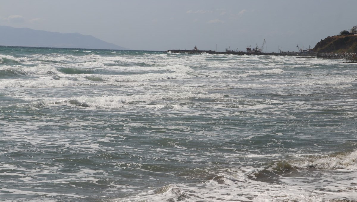Tekirdağ'da poyraz hayatı felç etti
