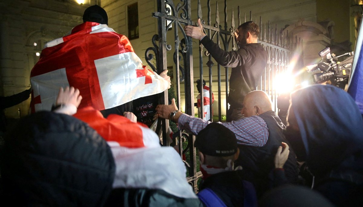 Gürcistan'da hükümet karşıtı eylemler