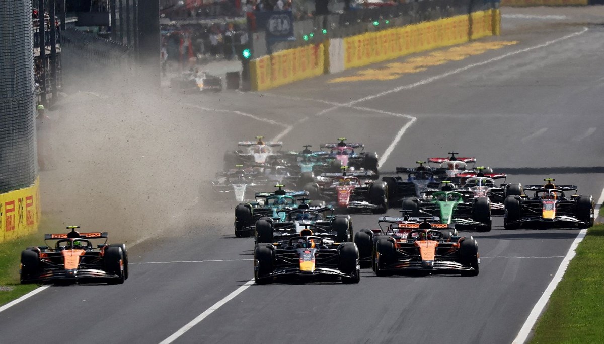 Formula 1 İtalya GP'sinde kazanan Verstappen!