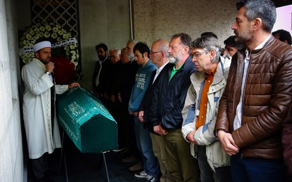 Ekmek Teknesi'nin Vefa Efendi'si Semih Ürgün son yolculuğuna uğurlandı - 1